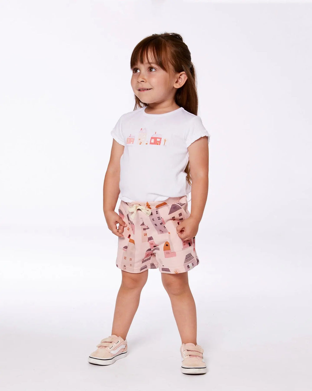 Flat Back Rib Top With Print White And Pink House | Deux par Deux | Jenni Kidz