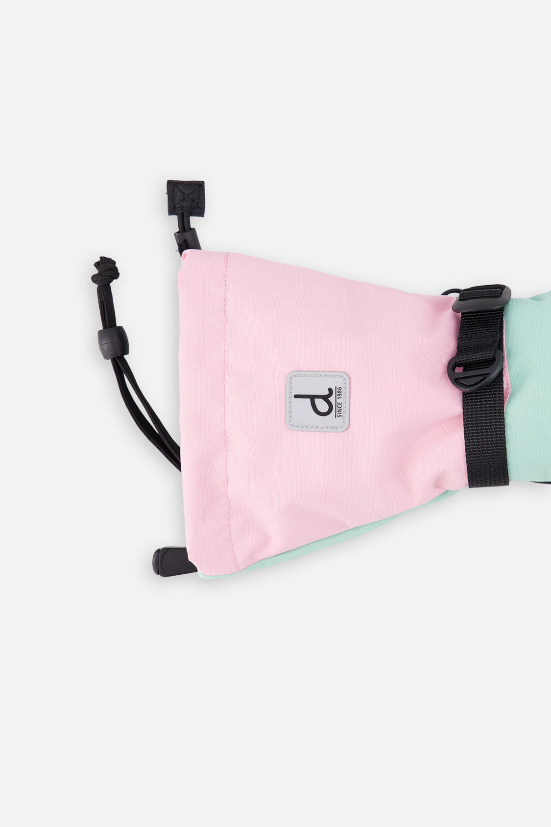 Deux par Deux Teknik kids' mittens in mint green – cuff and wrist strap detail