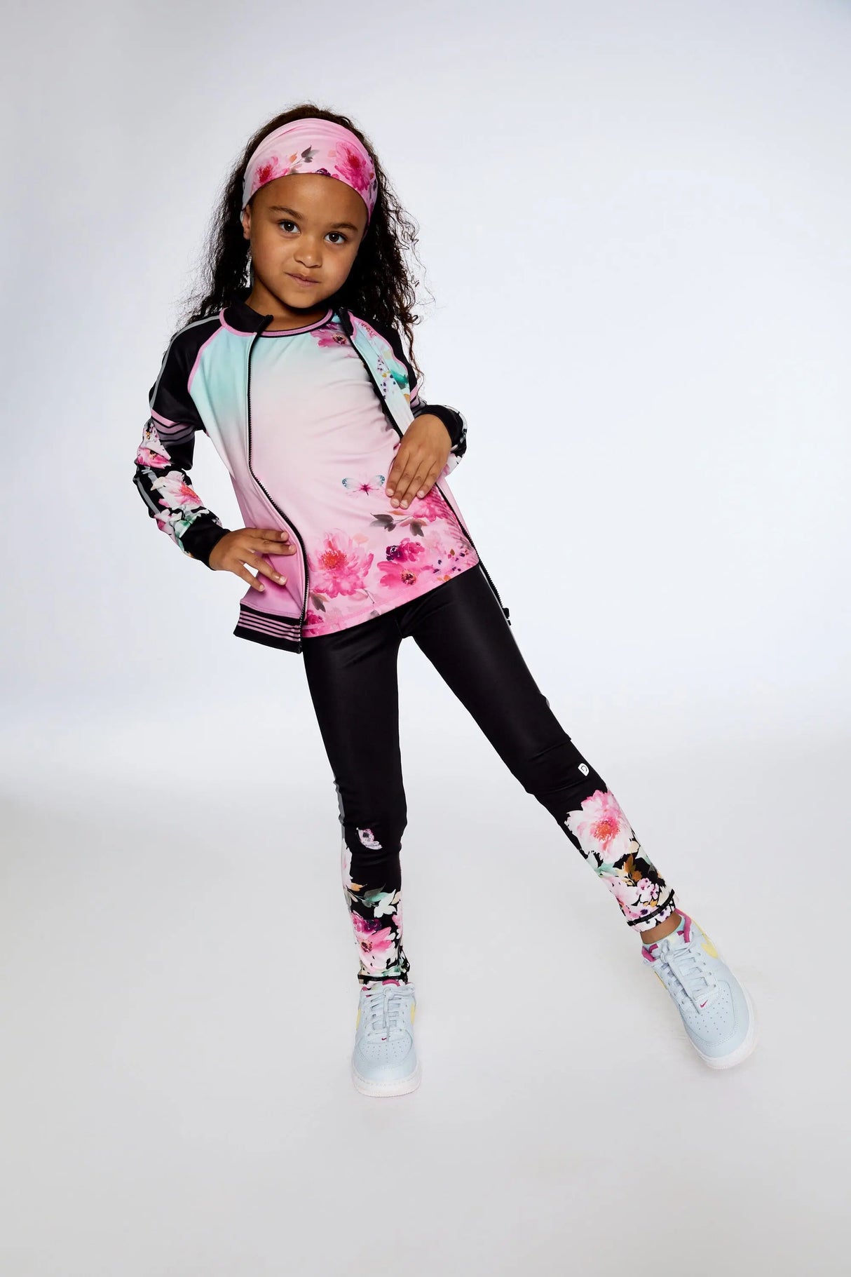 Athletic Leggings Black Printed Big Flowers | Deux par Deux | Jenni Kidz