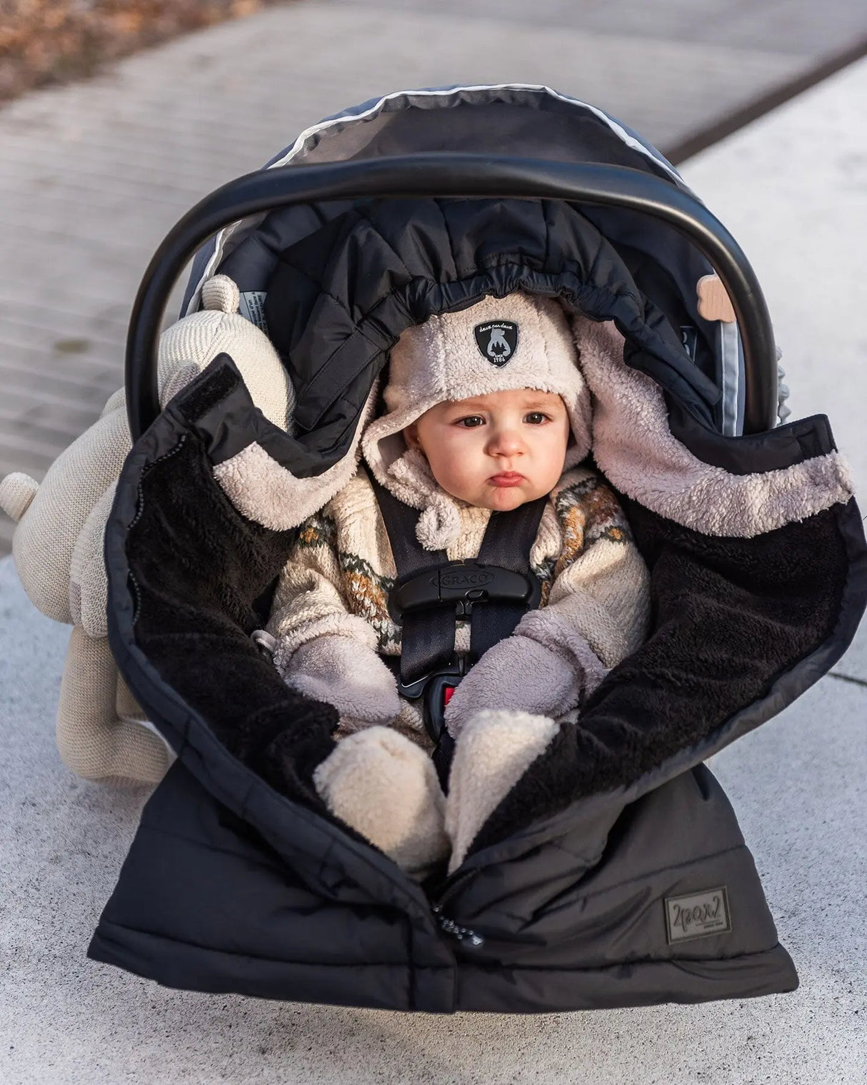 Evolutive Baby Footmuff Black | Deux par Deux | Jenni Kidz