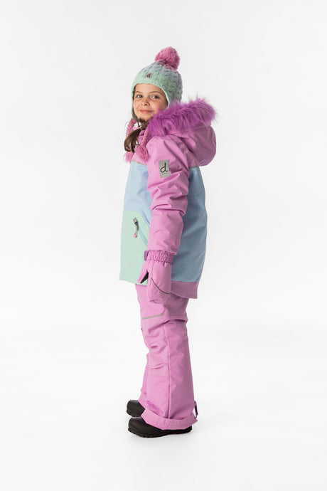 Child wearing the pinkish violet Deux par Deux DISCOVER snowsuit, lookbook view 2