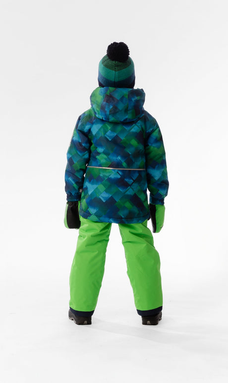 Child wearing the lightweight CHILL jacket and colorblock snow pants by Deux par Deux