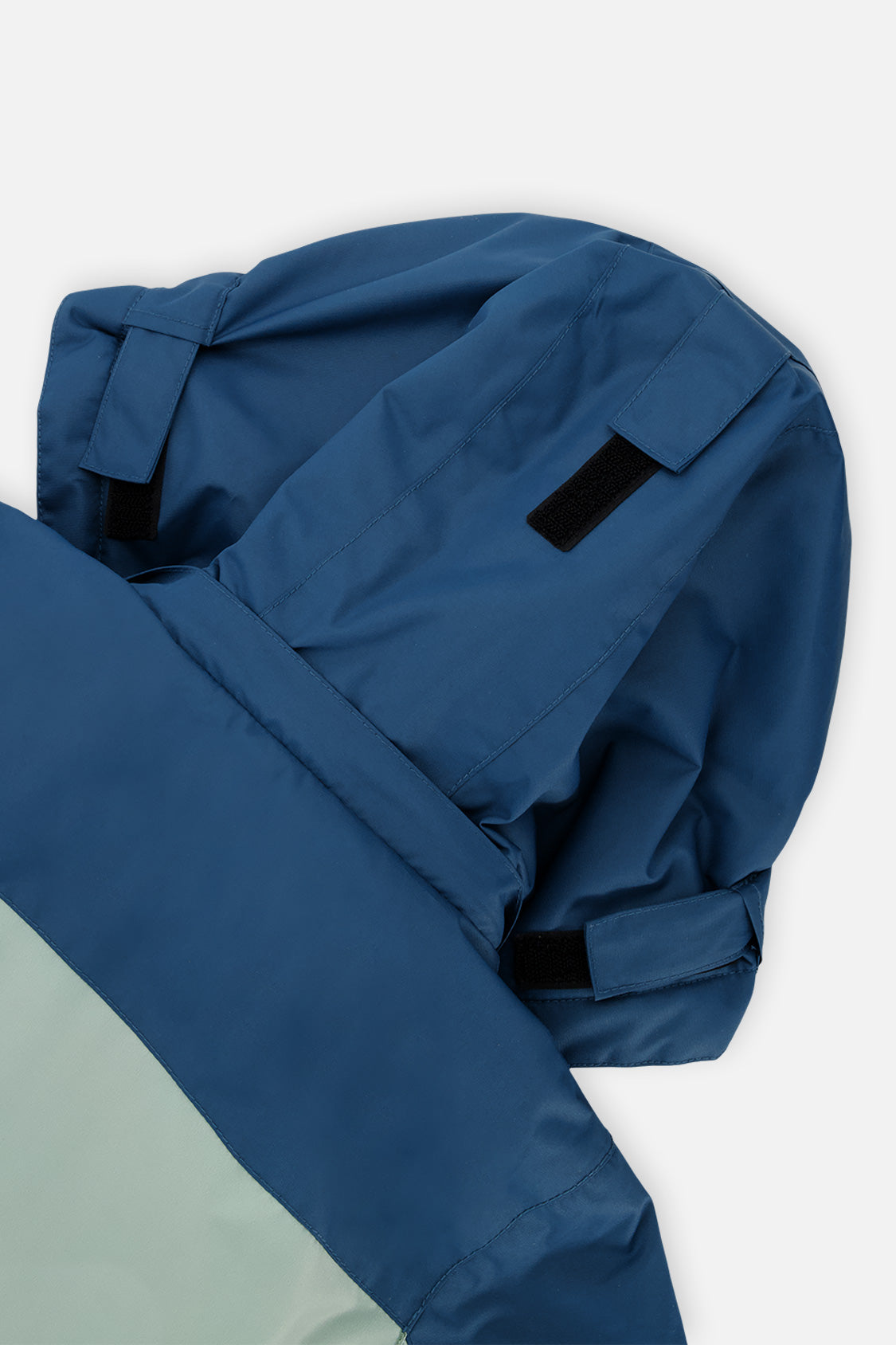 Deux par Deux boys' TEKNIK two-piece snowsuit in navy blue, further studio view