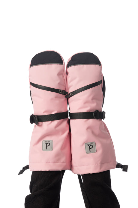 Deux par Deux Teknik kids' mittens in light pink – worn by a child