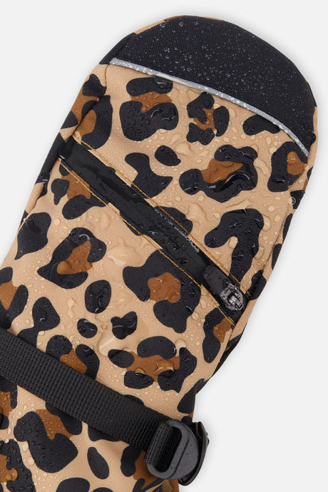 Deux par Deux Teknik toddler mittens in brown leopard print – close-up of the water-repellent shell