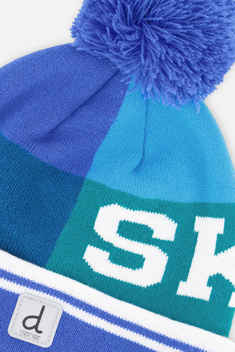 Close-up detail of the SKI lettering band in dark blue and turquoise on the Deux par Deux hat