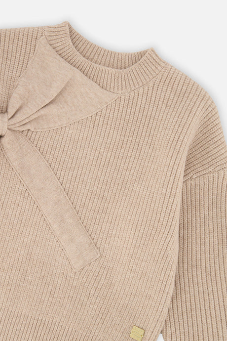Close-up of the bow and ribbed knit on the beige Deux par Deux sweater
