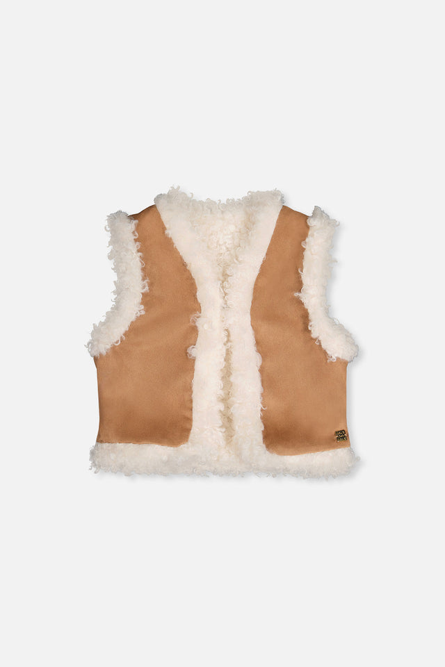 Deux par Deux reversible vest, tan/camel suede-look side with cream sherpa trim, front view
