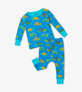 Hatley baby boy Turtles organic cotton pajama set in Blue/Teal with long sleeves and matching pants.