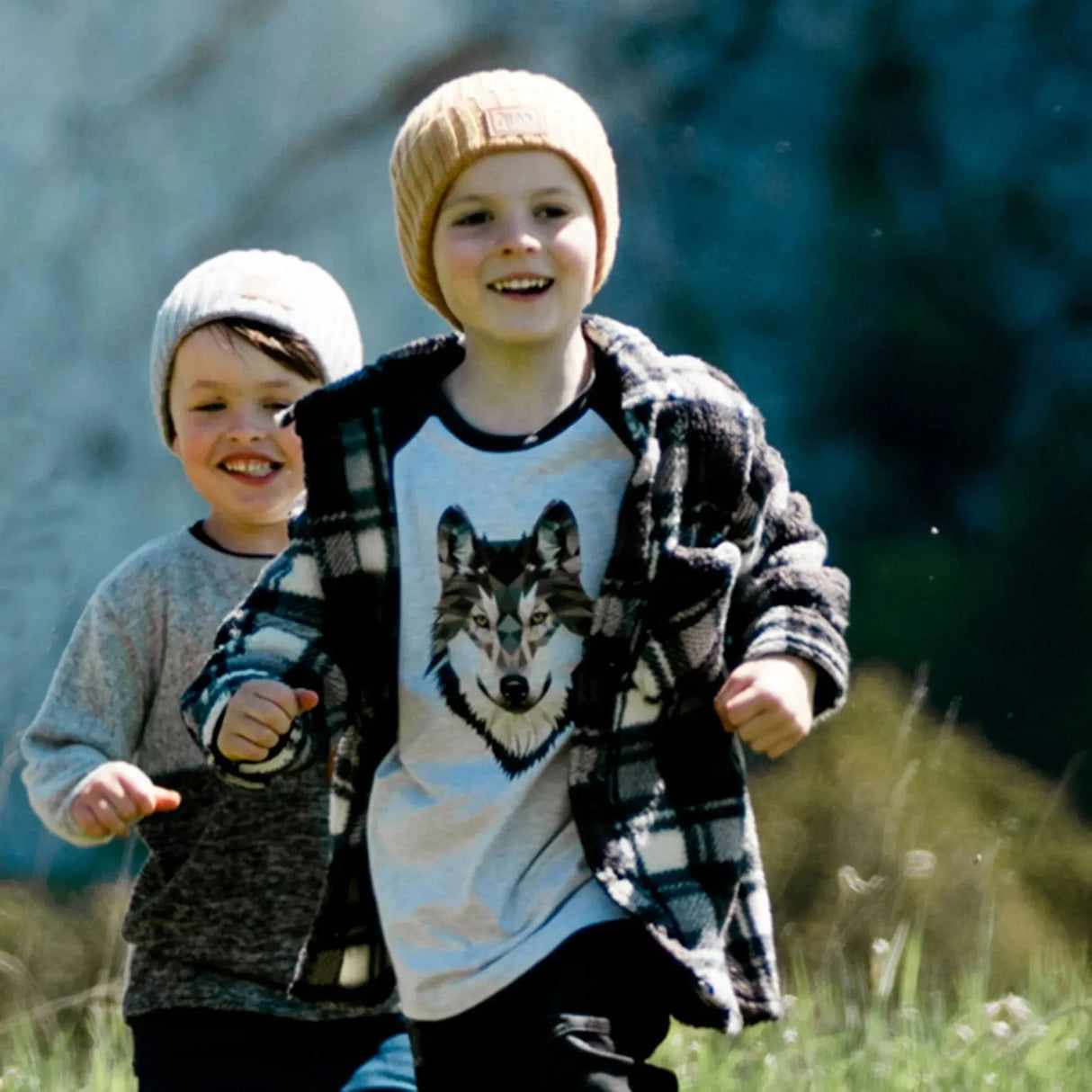 Long Sleeve Raglan Jersey Top With Wolf Print | DEUX PAR DEUX - Jenni Kidz