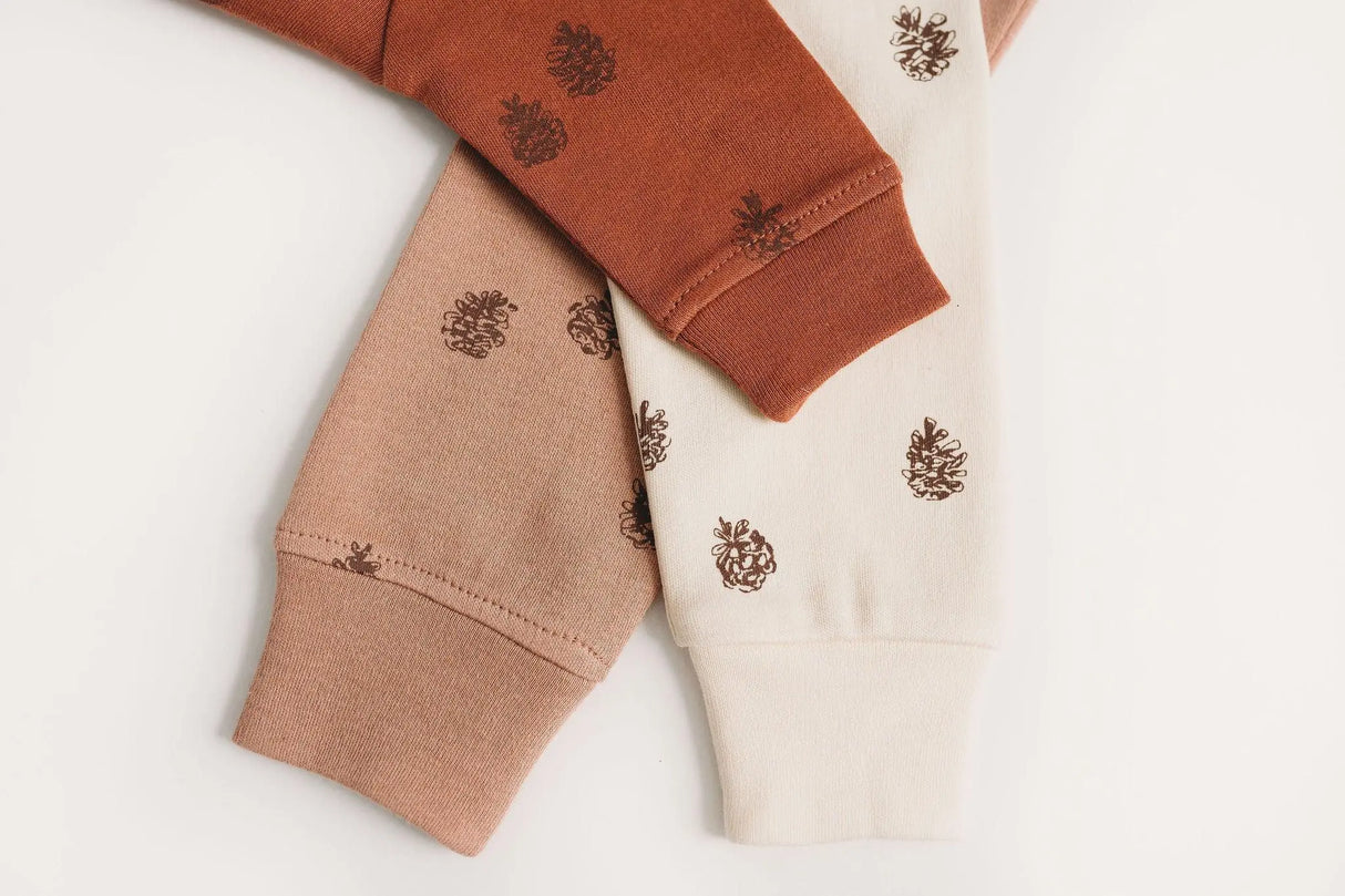 Organic Zipper Footie, Print in Cinnamon Pinecone | Lovedbaby - Jenni Kidz