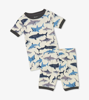 Hatley boys Shark School organic cotton short pajama set in Off-White/Blue with matching shorts.