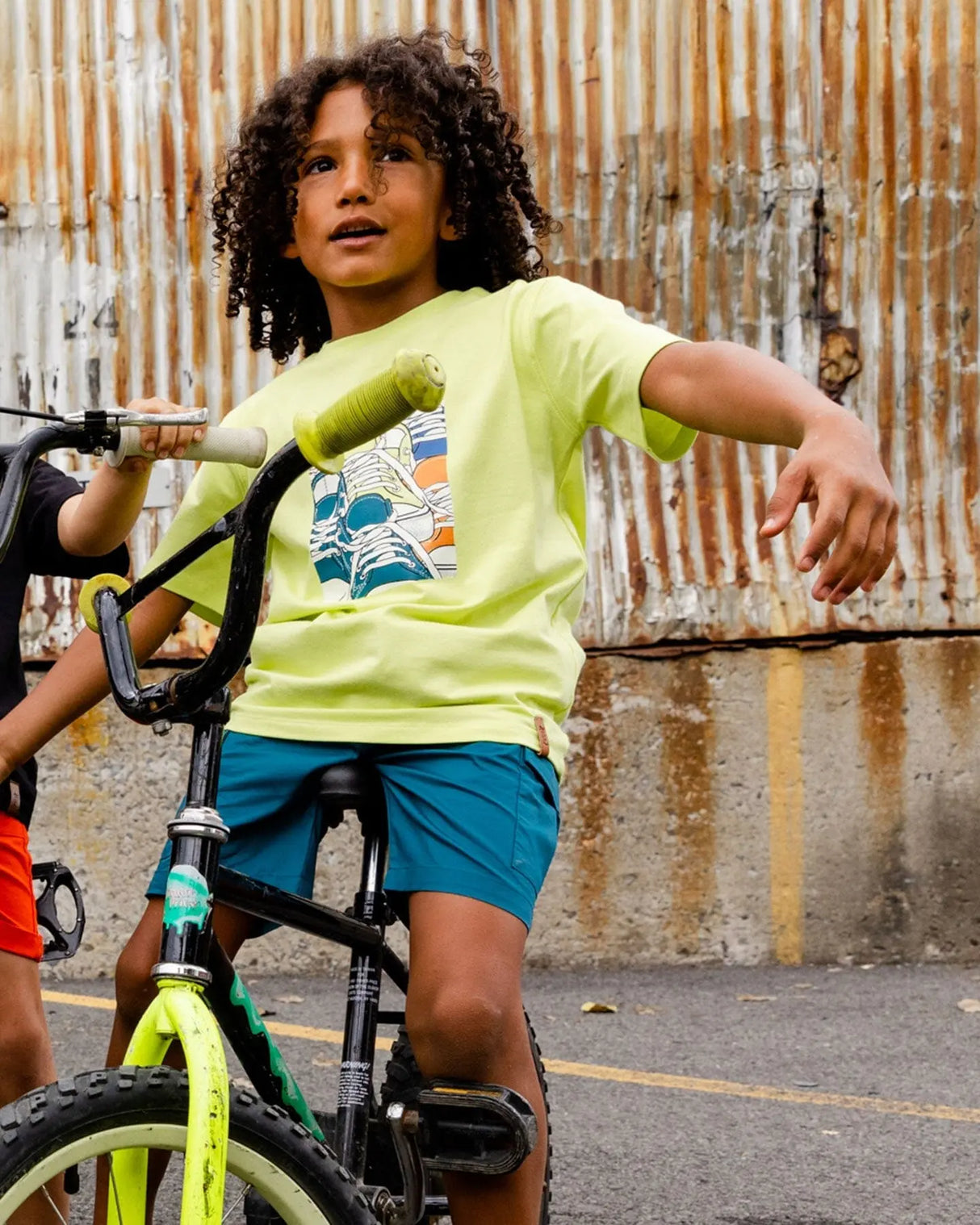 Organic Cotton T-Shirt With Sneaker Print Lime | Deux par Deux | Jenni Kidz