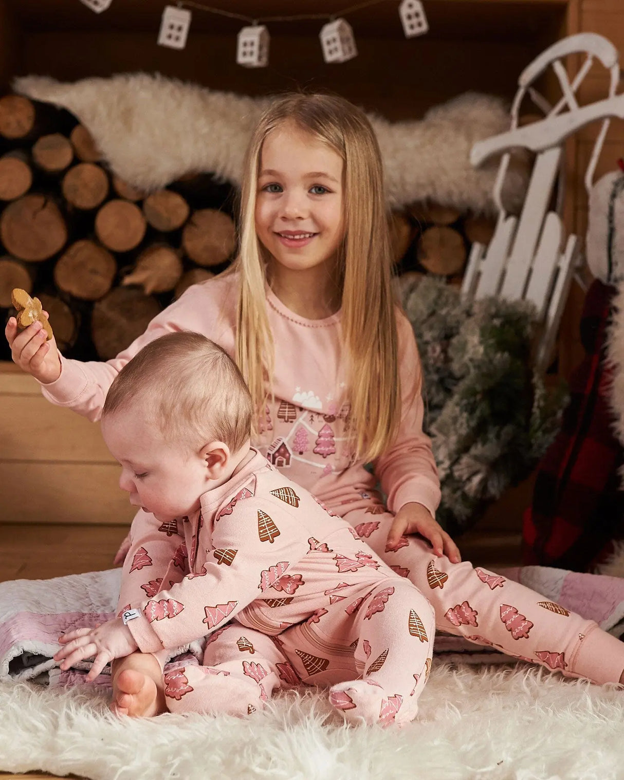 Organic Cotton Two Piece Pajama Set Pink Christmas Cookies | Deux par Deux | Jenni Kidz