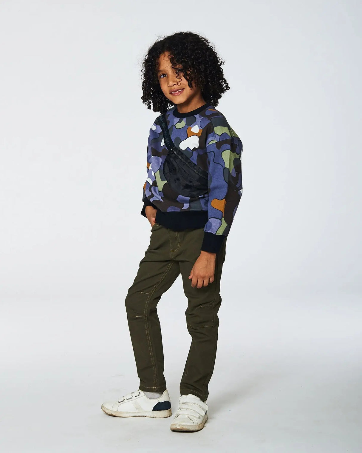 Printed Camo Fleece Sweatshirt With Bag | Deux par Deux | Jenni Kidz