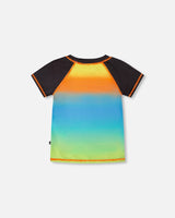 Back view of short sleeve ombré rashguard top for baby and boy